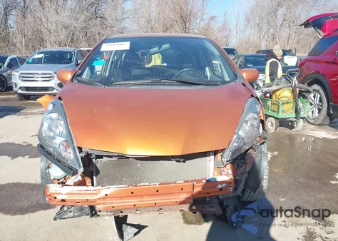 2010 Honda Fit Sport z USA, uszkodzony, nr VIN JHMGE8H40AC012802